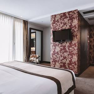 Junior suite  (3 adults) ILUNION San Sebastián Hotel
